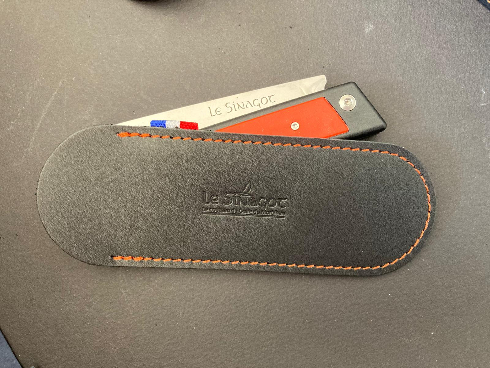 Etui  de protection en cuir